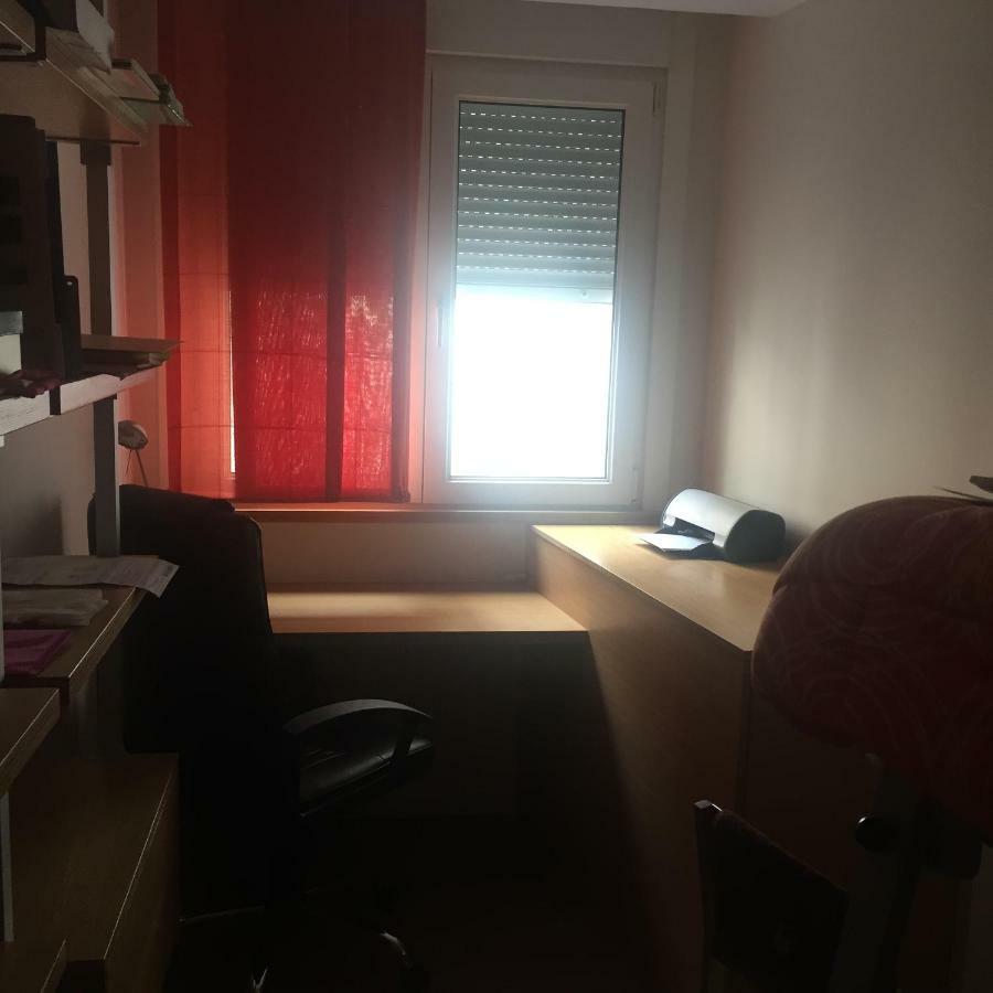 Bierzo Centro Apartment ปอนเฟร์ราดา ภายนอก รูปภาพ